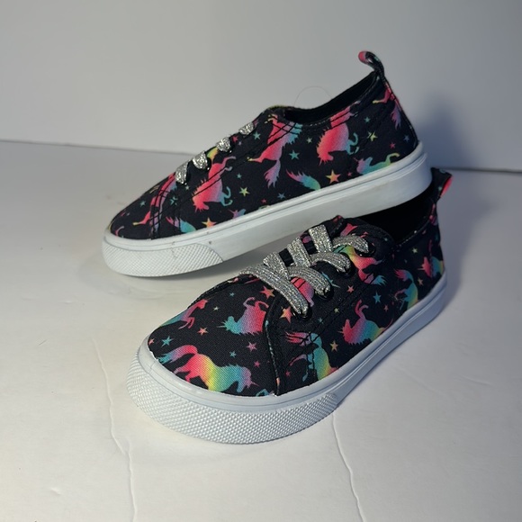 🍓Unicorn print easy slip on tennis shoes with silver laces FabKids NWOT sz 11 - Picture 3 of 9